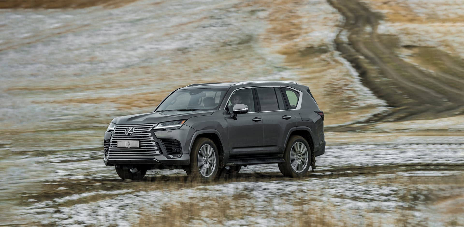 LEXUS LX 600 URBAN